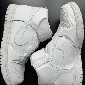 Nike Dunk High Ease White